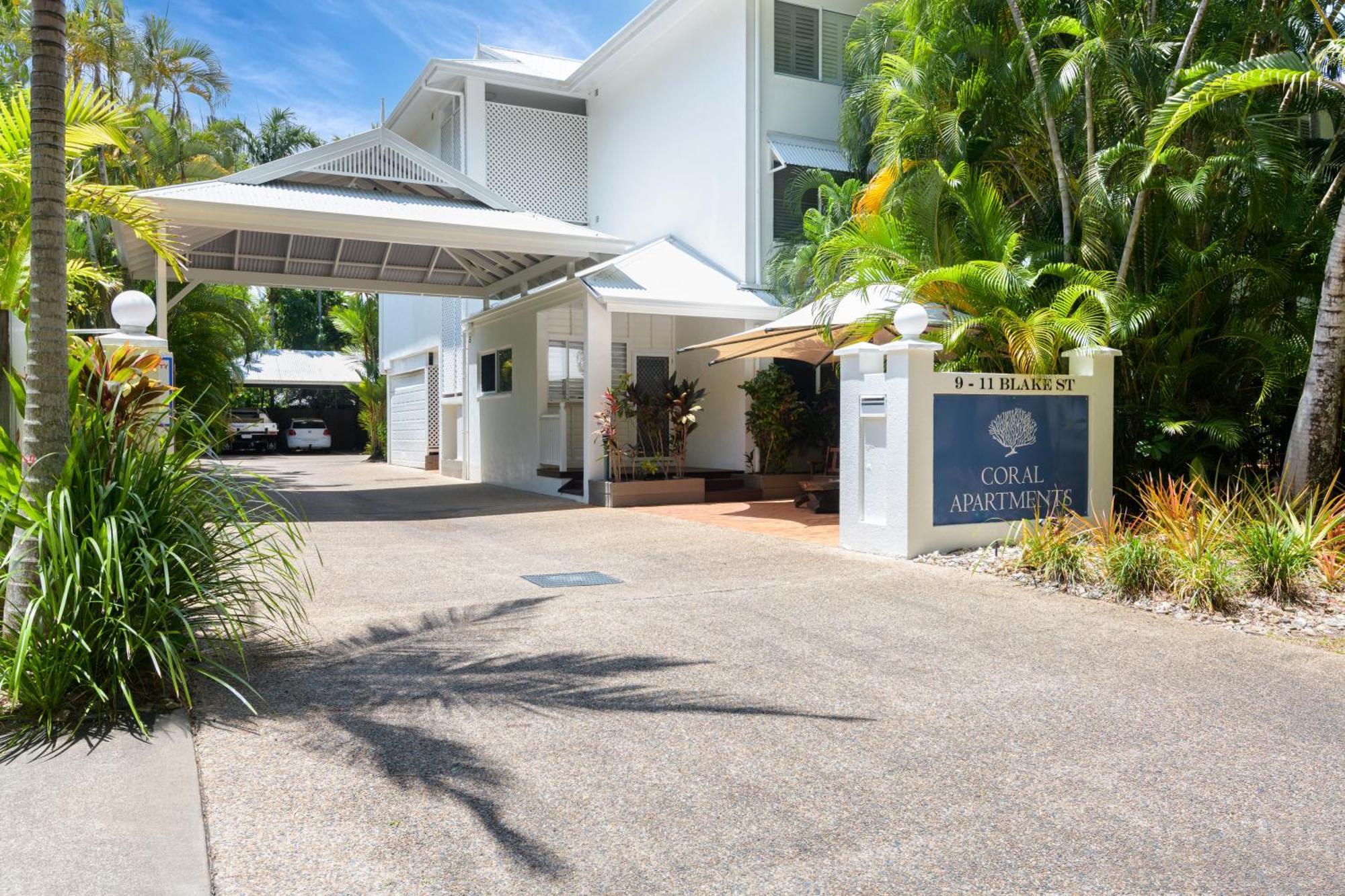 Coral Apartments Port Douglas Esterno foto