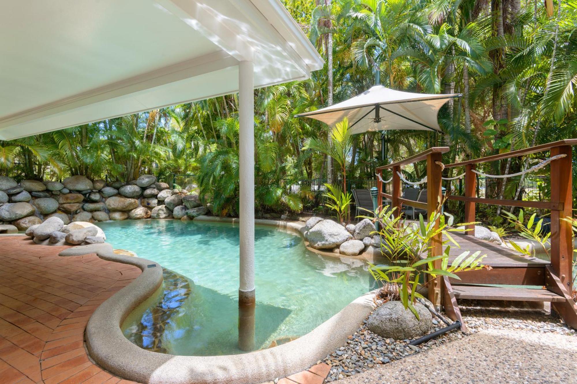 Coral Apartments Port Douglas Esterno foto