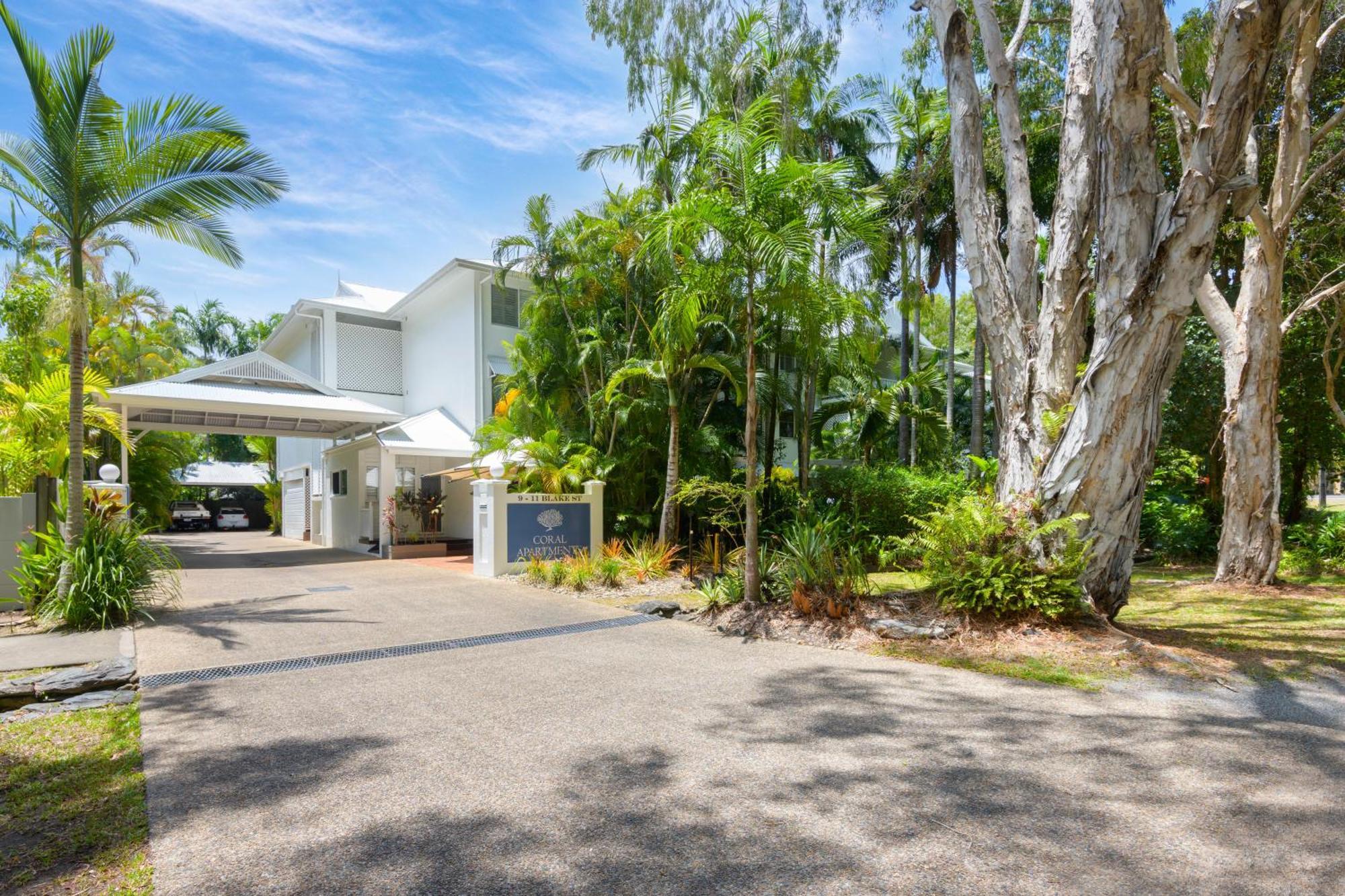 Coral Apartments Port Douglas Esterno foto