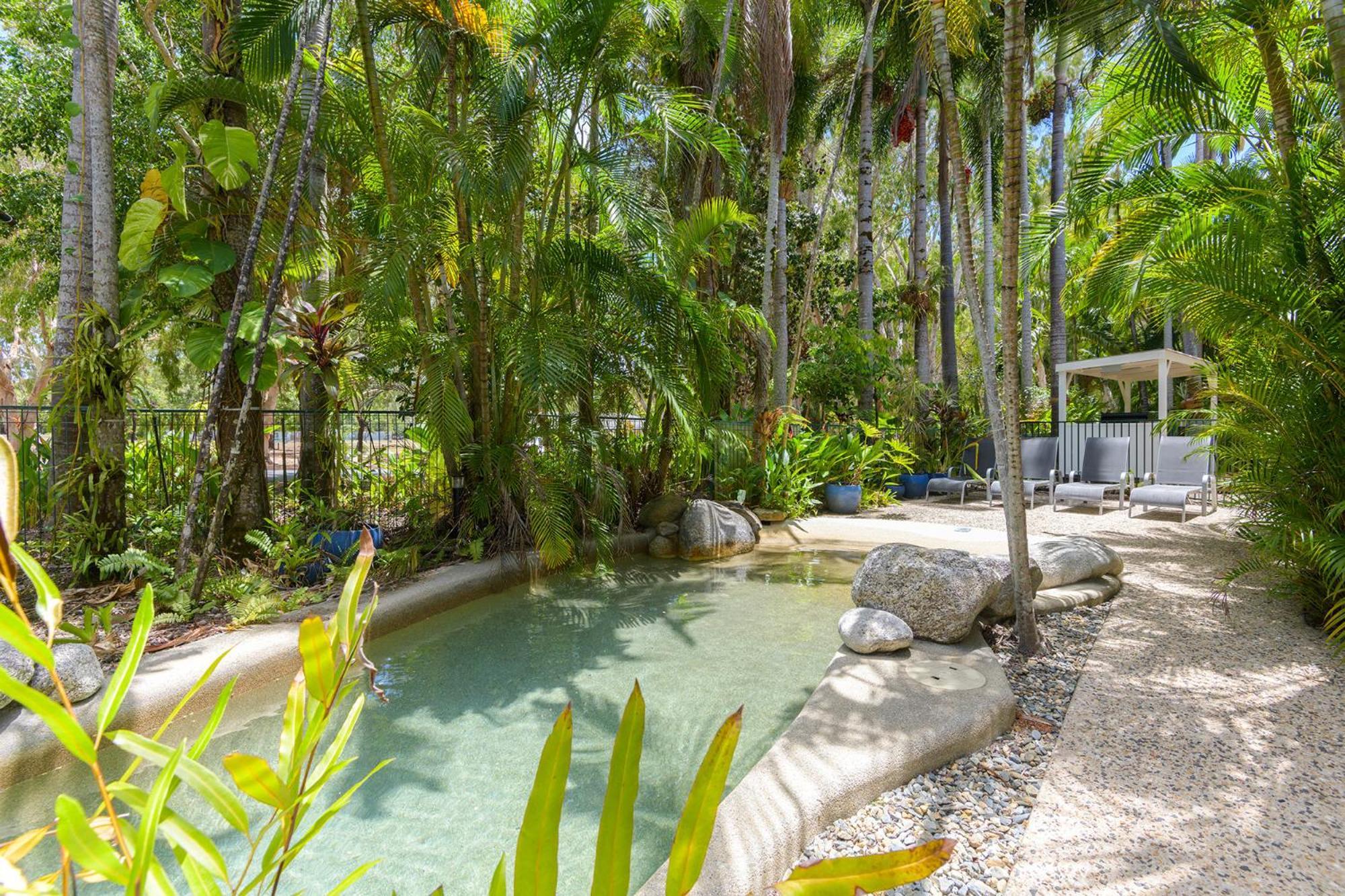 Coral Apartments Port Douglas Esterno foto